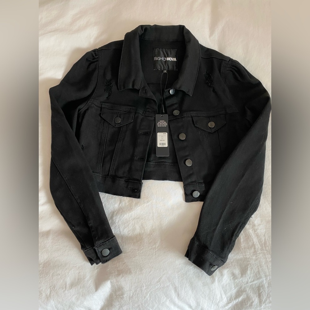 Fashion Nova Black Cropped Denim Jacket with Distressed Details